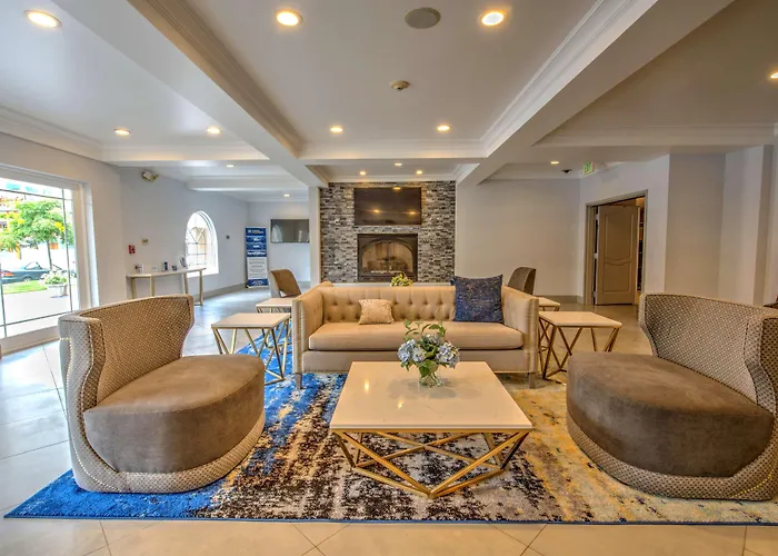Best Western Plus Media Center Inn & Suites Burbank